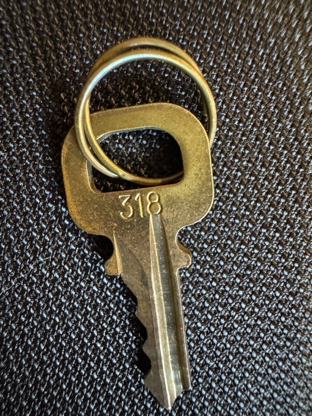 Louis Vuitton #318 Brown Lock with Key - Picture 3 of 10